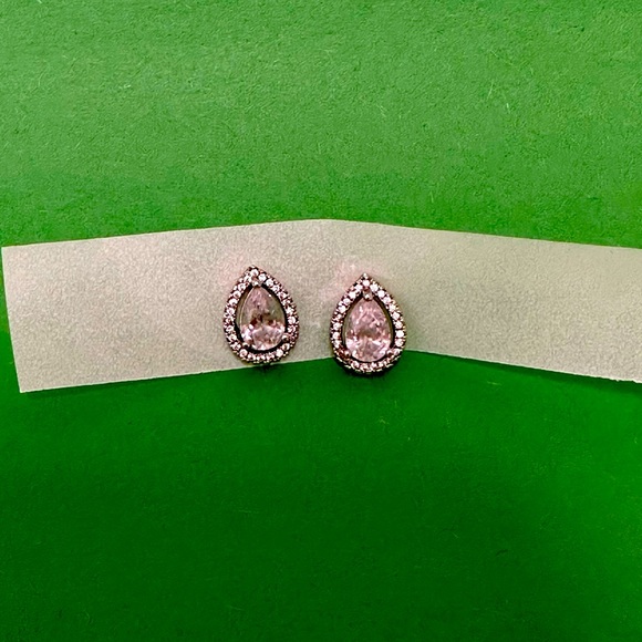 Jewelry - Cubic zirconia pear shaped earrings
